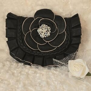 ⭐️ Host Pick ⭐️ x 2 Vintage | Black Faux Leather Jeweled Clutch